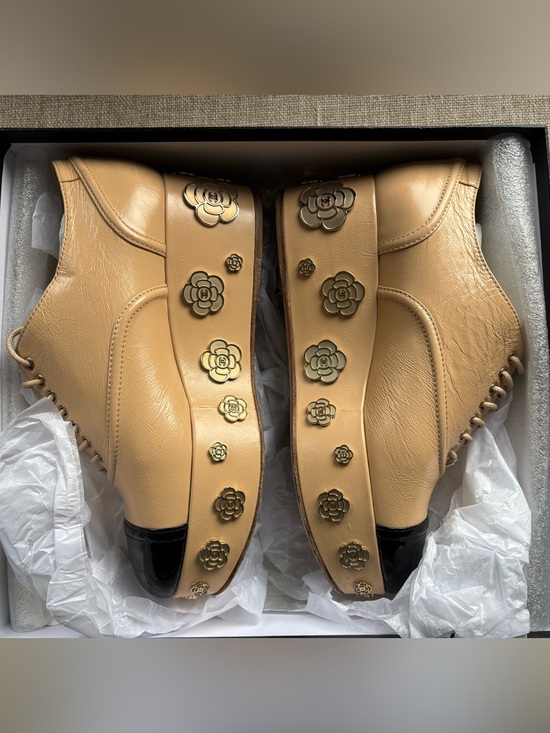 CHANEL Shoes - Chanel Beige-Black Patent And Leather Camellia Platform Sneakers